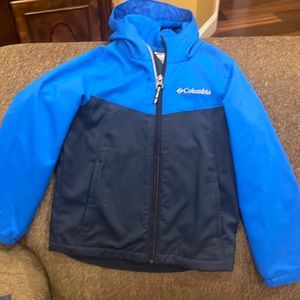 Very gently used Columbia rain jacket. Size XS boys.
